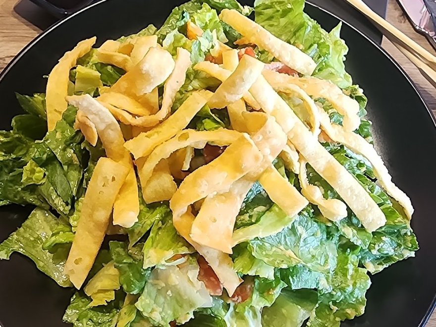 Lago Asian Cuisine & Sushi