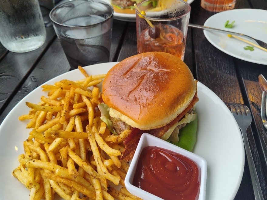 The Pines Coastal Tavern