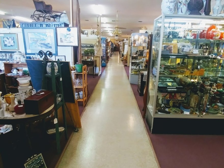 Heritage Antiques Market