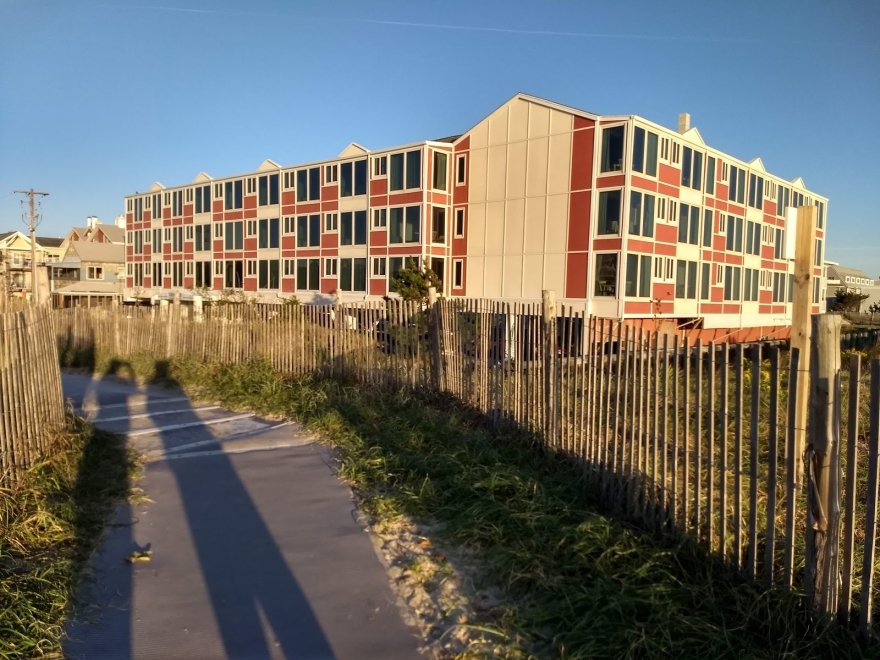 The Surf Club Oceanfront Hotel