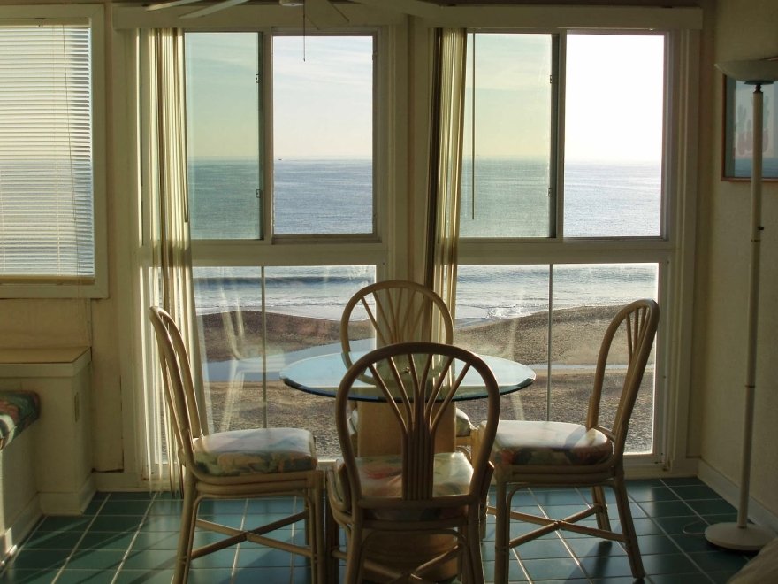 The Surf Club Oceanfront Hotel