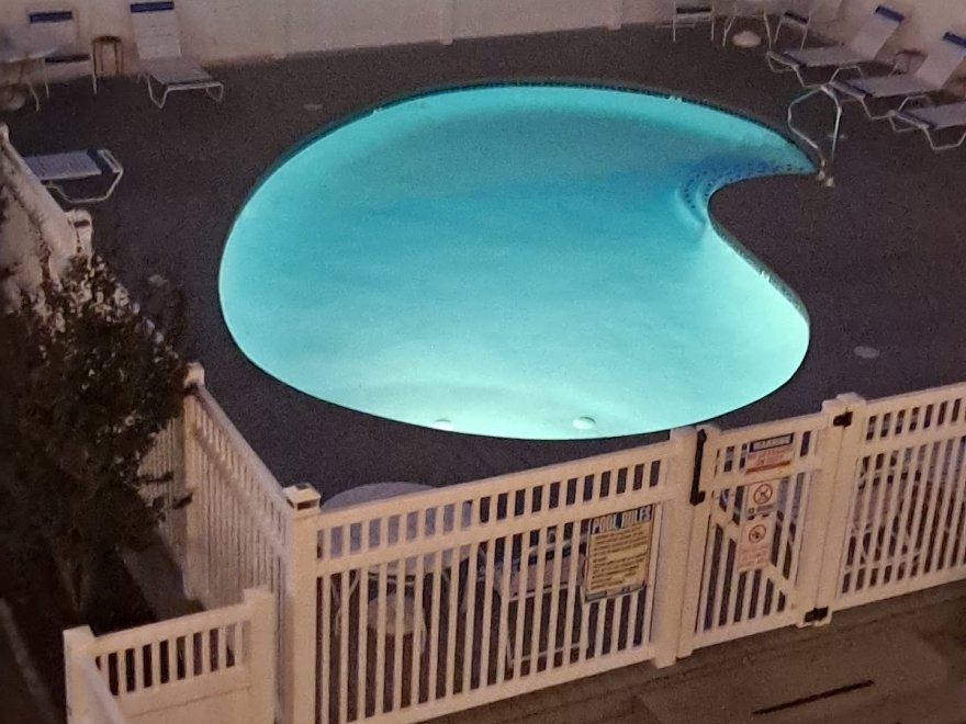 The Surf Club Oceanfront Hotel