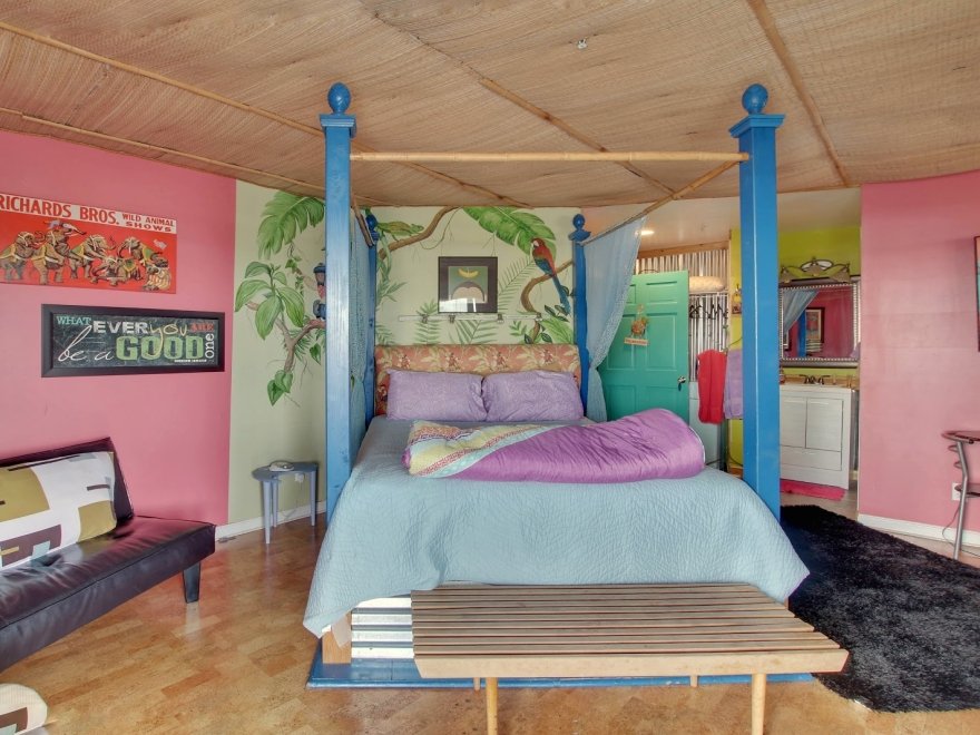 The Blue Water House